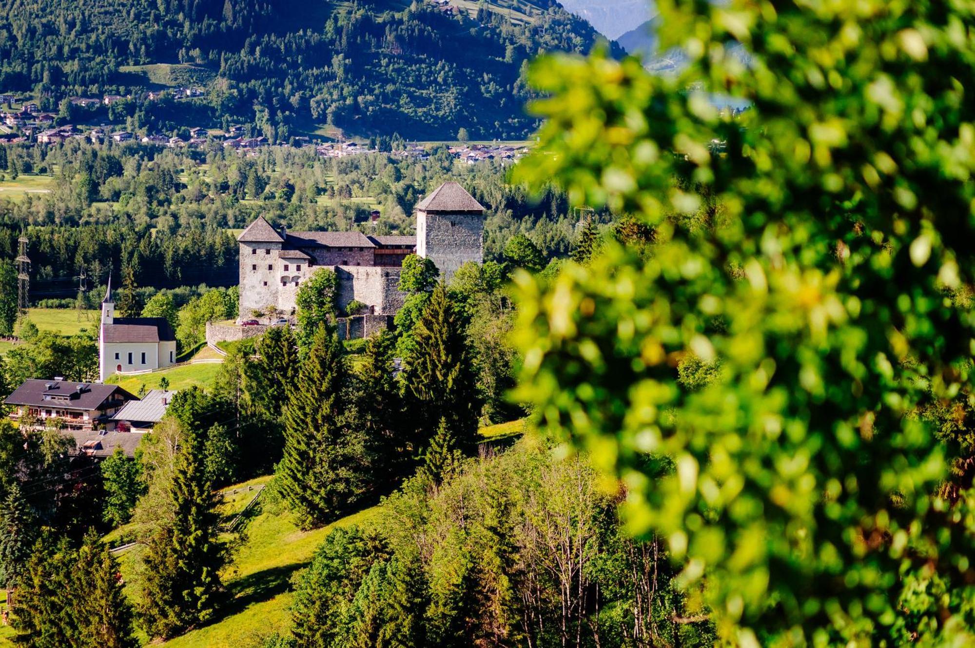 Panorama Hotel Guggenbichl - Inkl Sommerkarte, Freier Eintritt Ins Tauern Spa & Bester Ausblick Uber Kaprun Exterior photo